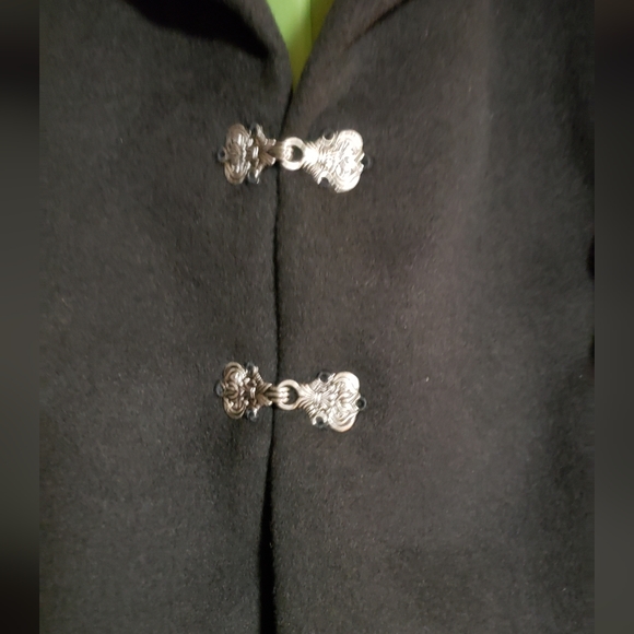 Long winter coat Sz 6 - Picture 2 of 3